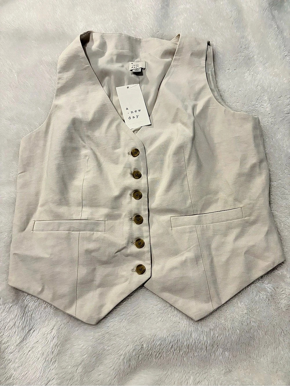 New Day Women's Button Front Vest in White NWT